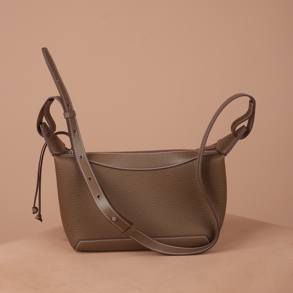 Anonymous Delia Shoulder Bag Grained Leather No Brand (Tas Kulit)