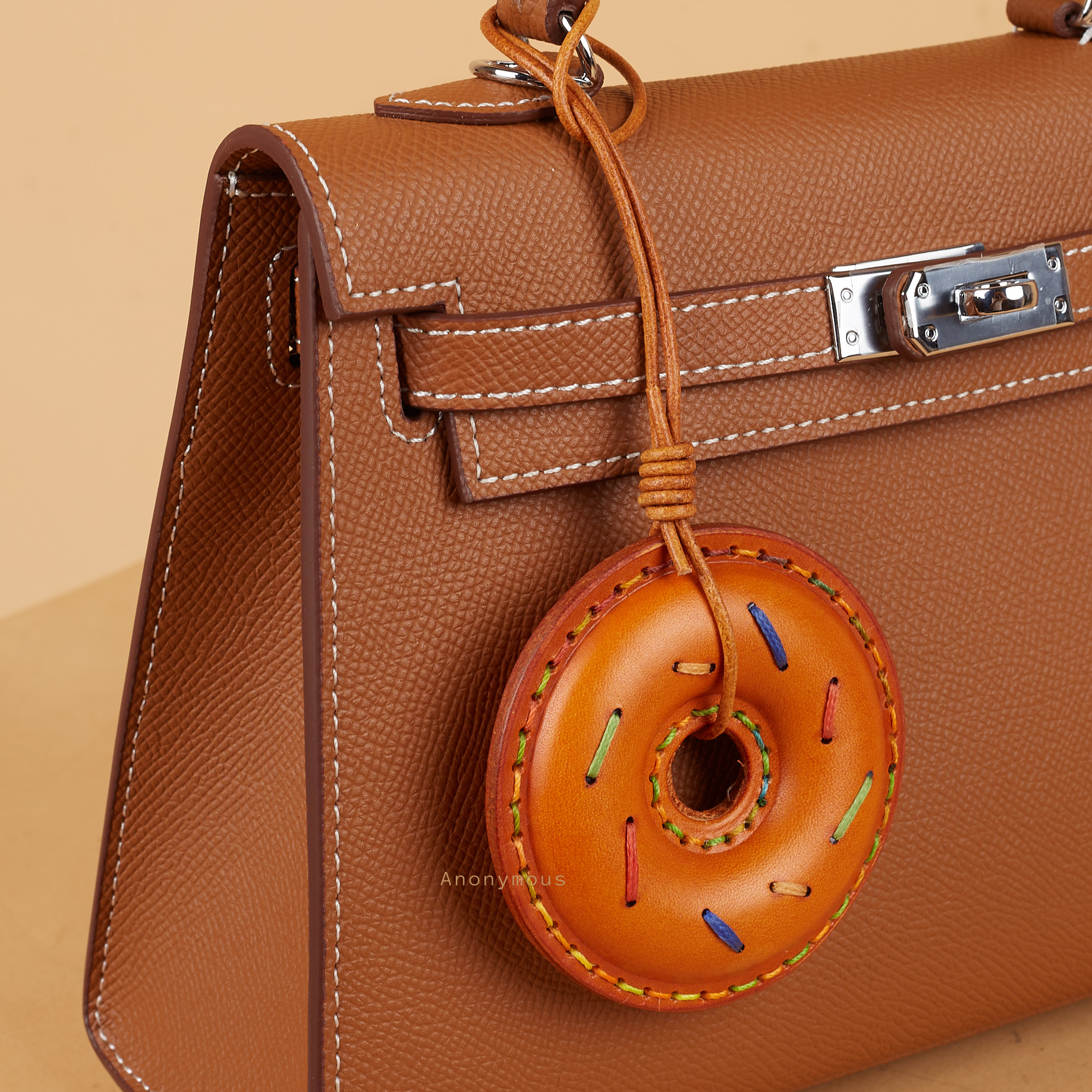 Anonymous Doo-Nut Charm Leather (Gantungan Tas)