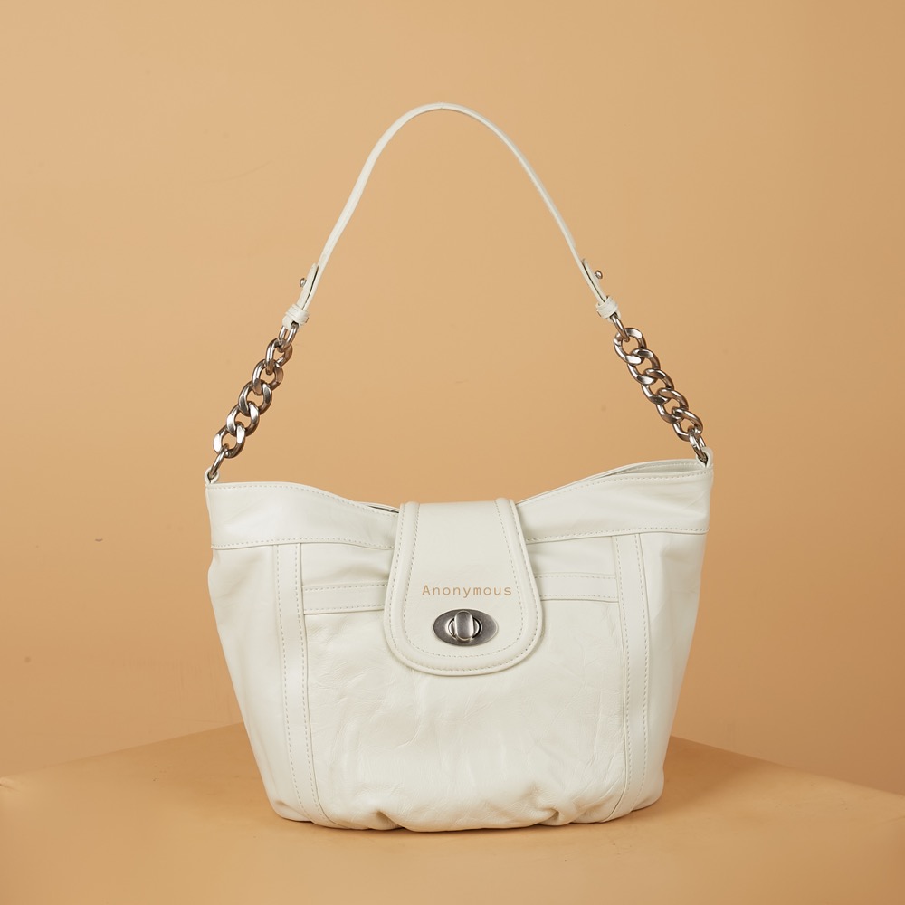 Anonymous Vone Shoulder Bag Leather No Brand (Tas Kulit)
