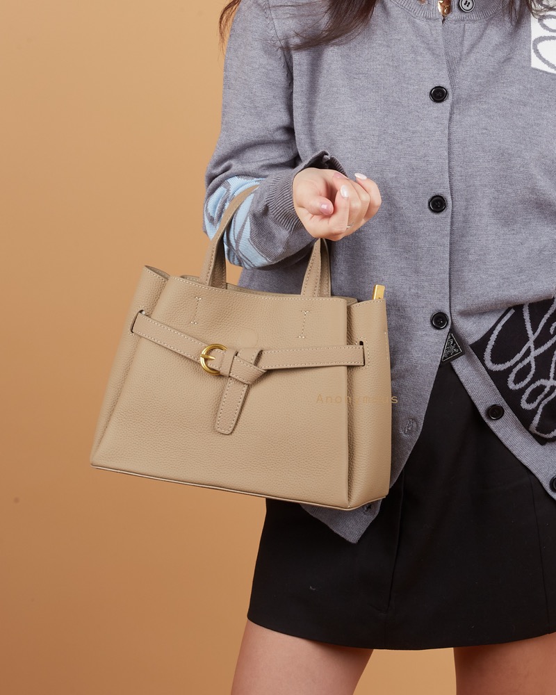 Anonymous Lock Me Top Handle Togo Bag No Brand (Tas Kulit)