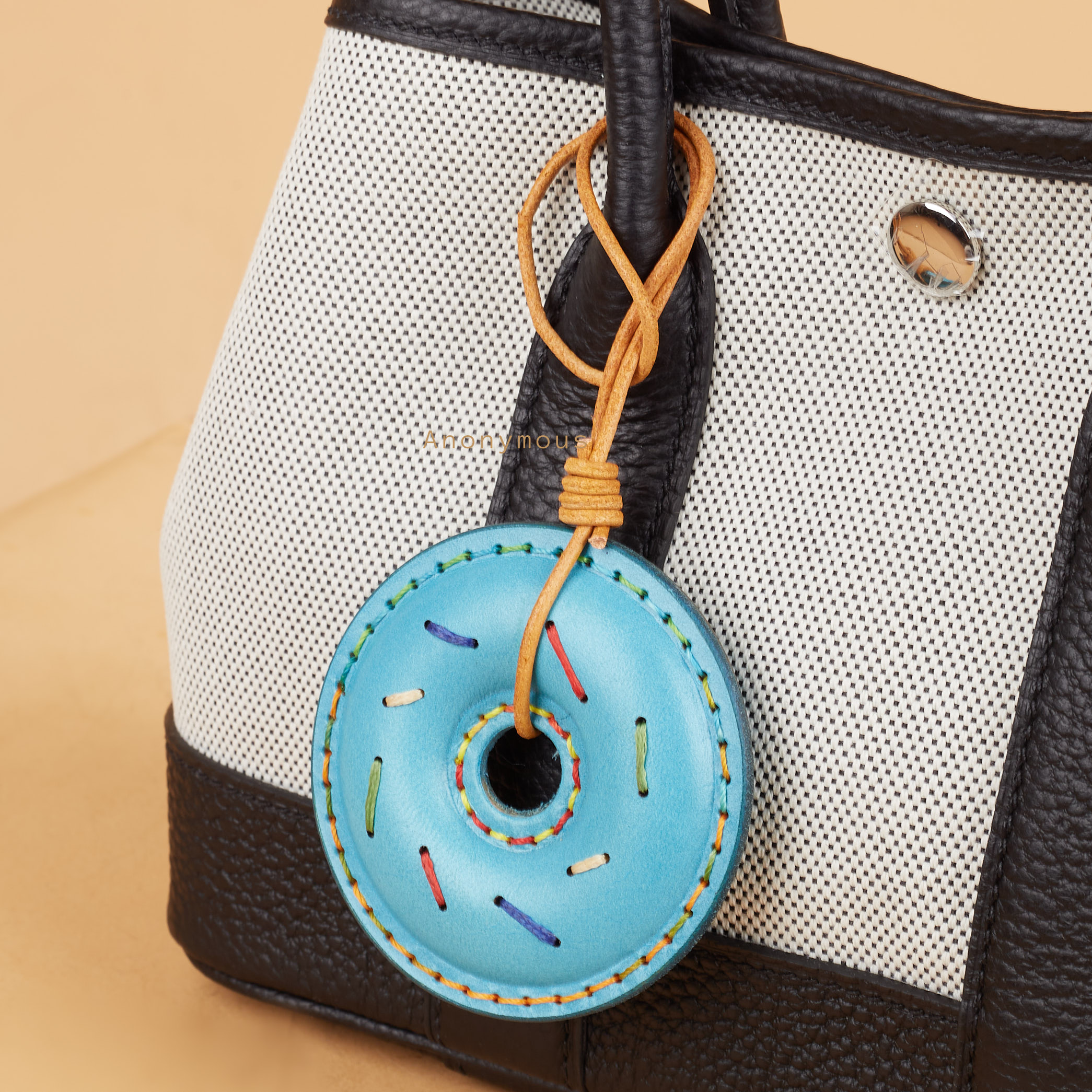 Anonymous Doo-Nut Charm Leather (Gantungan Tas)